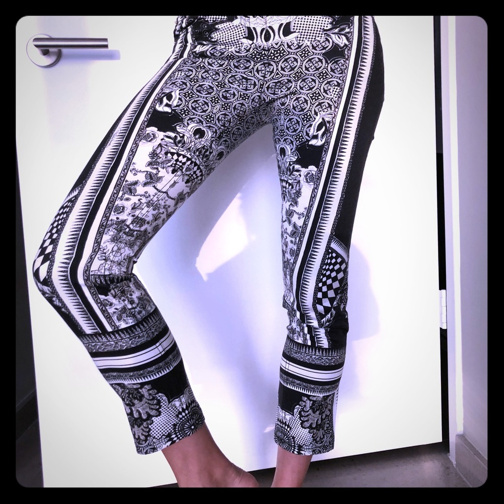 Roberto Cavalli Cropped Pants